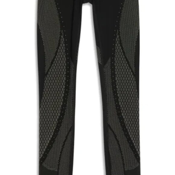 Lululemon Mapped Out Tight 28" 2 - Picture 2 of 3